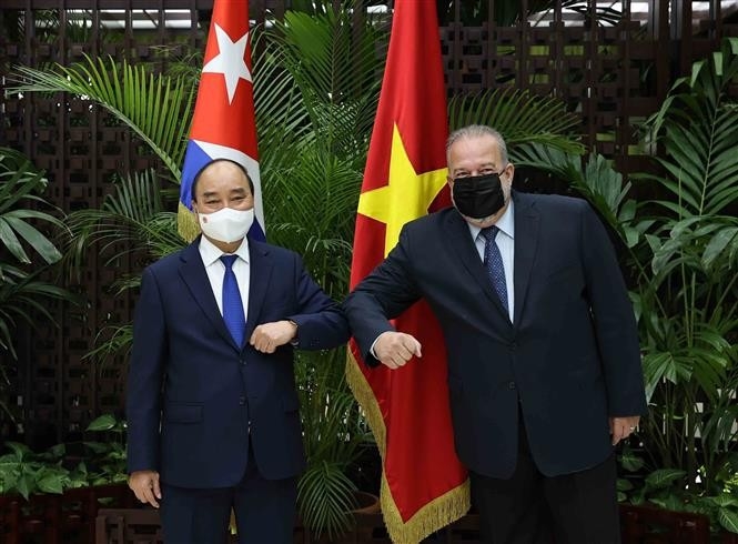进一步巩固古巴与越南之间的典范关系